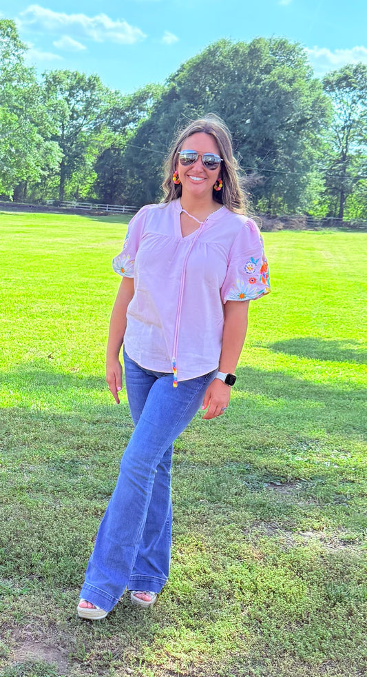 Embroidered Floral Puff Sleeve Top
